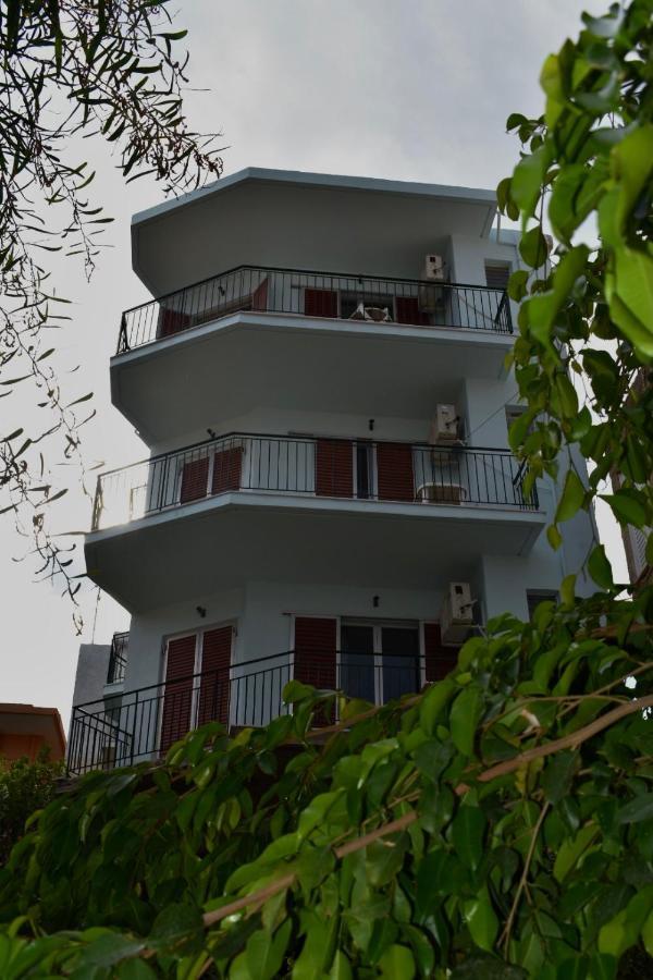 Bob'S Apartments Tolón Dış mekan fotoğraf
